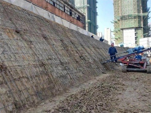 双桥建筑边坡支护
